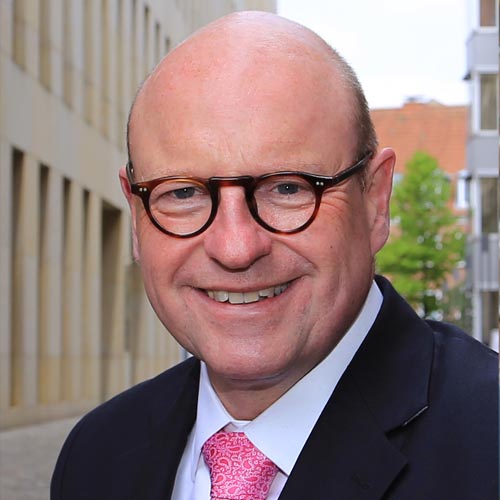 Portraitfoto von Oberbürgermeister der Stadt Münster Markus Lewe